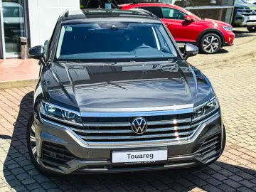 Noul Touareg Style V6 TDI 231CP DSG 4Motion - PE STOC