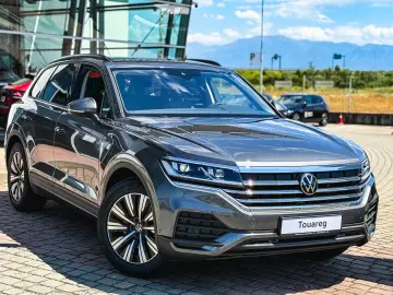 Noul Touareg Style V6 TDI 231CP DSG 4Motion - PE STOC