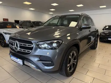 GLE 300 d 4Matic ACC LED Pano Cam AHK Leder Navi