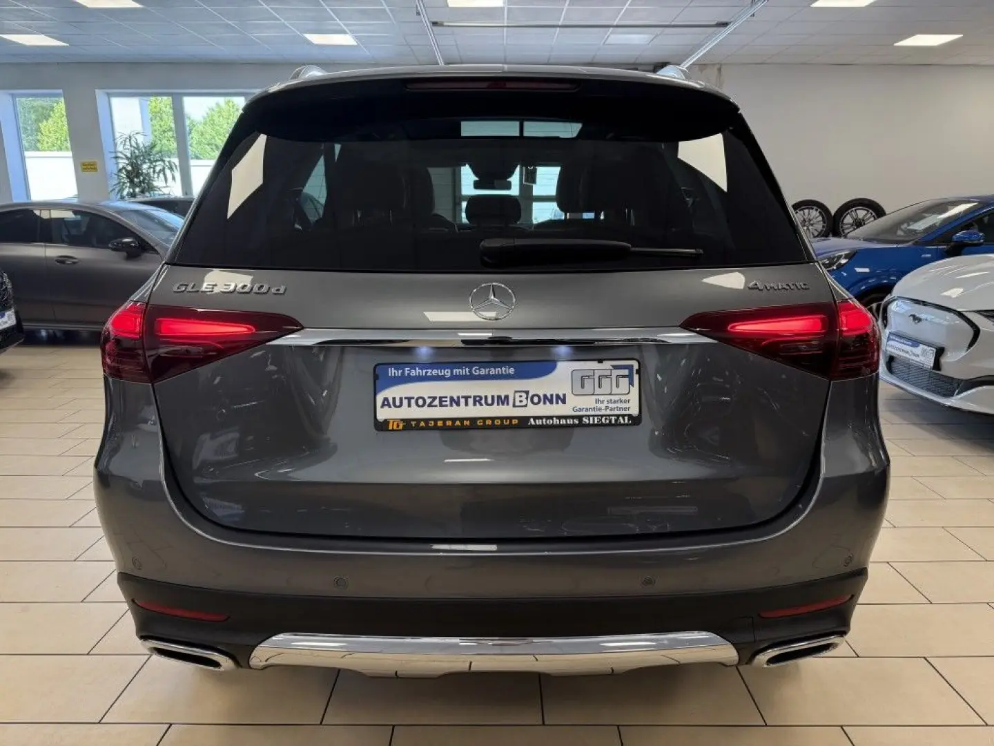 GLE 300 d 4Matic*ACC*LED*Pano*Cam*AHK*Leder*Navi