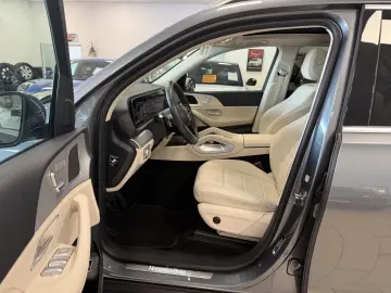 GLE 300 d 4Matic*ACC*LED*Pano*Cam*AHK*Leder*Navi