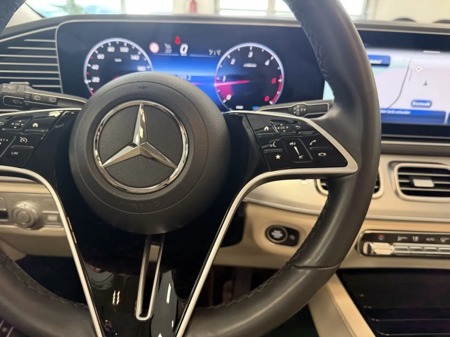 GLE 300 d 4Matic*ACC*LED*Pano*Cam*AHK*Leder*Navi