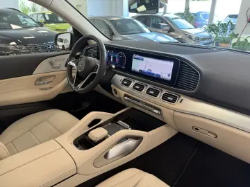 GLE 300 d 4Matic*ACC*LED*Pano*Cam*AHK*Leder*Navi