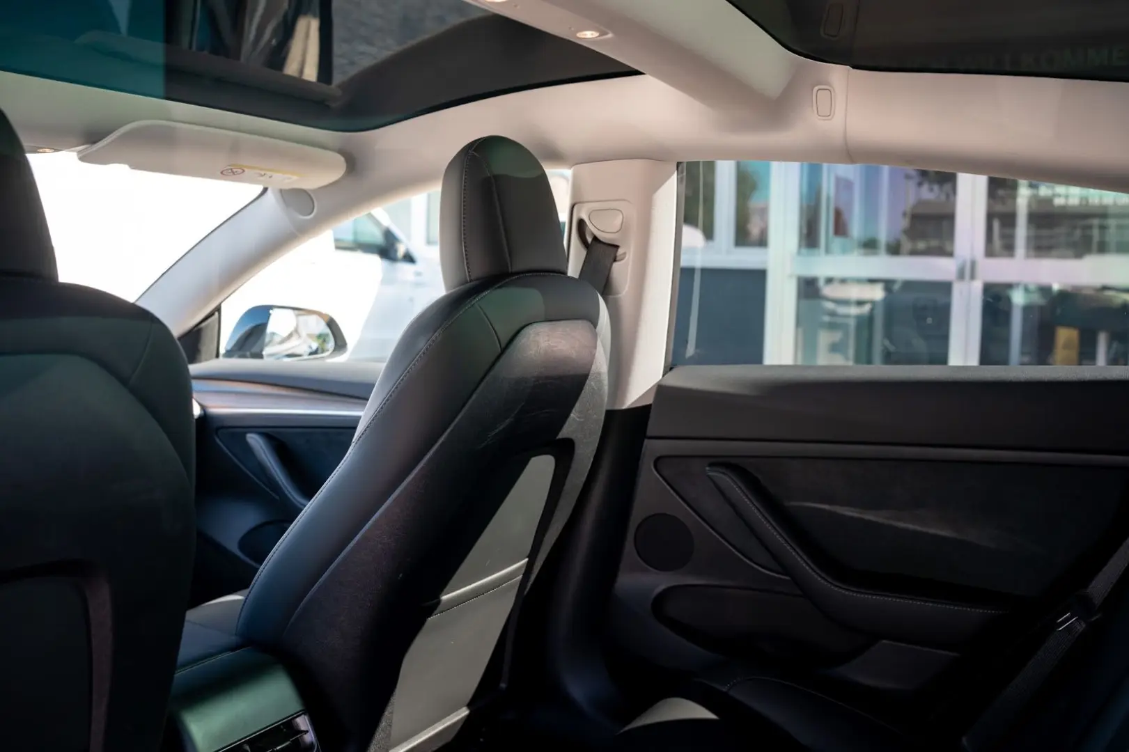 Model 3 Long Range Dual AWD *PANO*ACC*