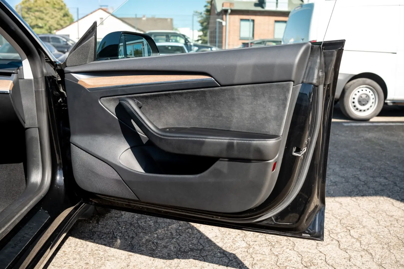 Model 3 Long Range Dual AWD *PANO*ACC*