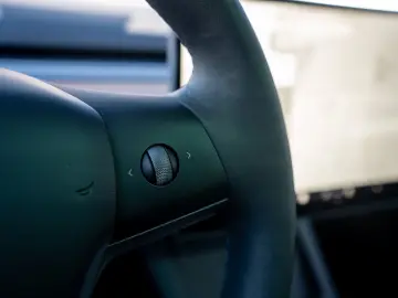 Model 3 Long Range Dual AWD *PANO*ACC*