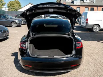 Model 3 Long Range Dual AWD *PANO*ACC*