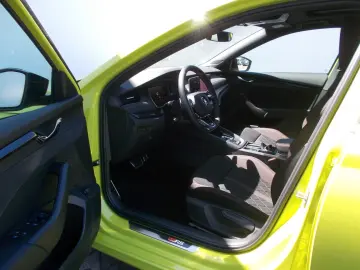 Octavia Combi RS * DSG * ACC * LED * NAVI * uvm