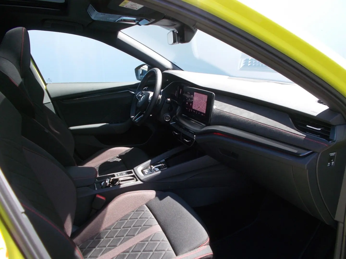 Octavia Combi RS * DSG * ACC * LED * NAVI * uvm