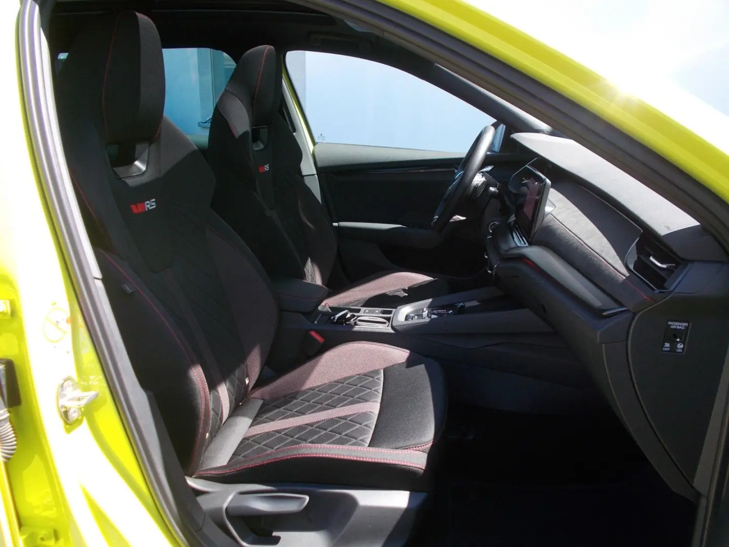 Octavia Combi RS * DSG * ACC * LED * NAVI * uvm