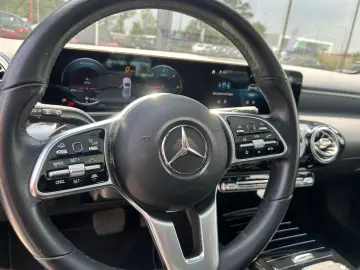 Mercedes-Benz A 200 d 8G-DCT Progressive