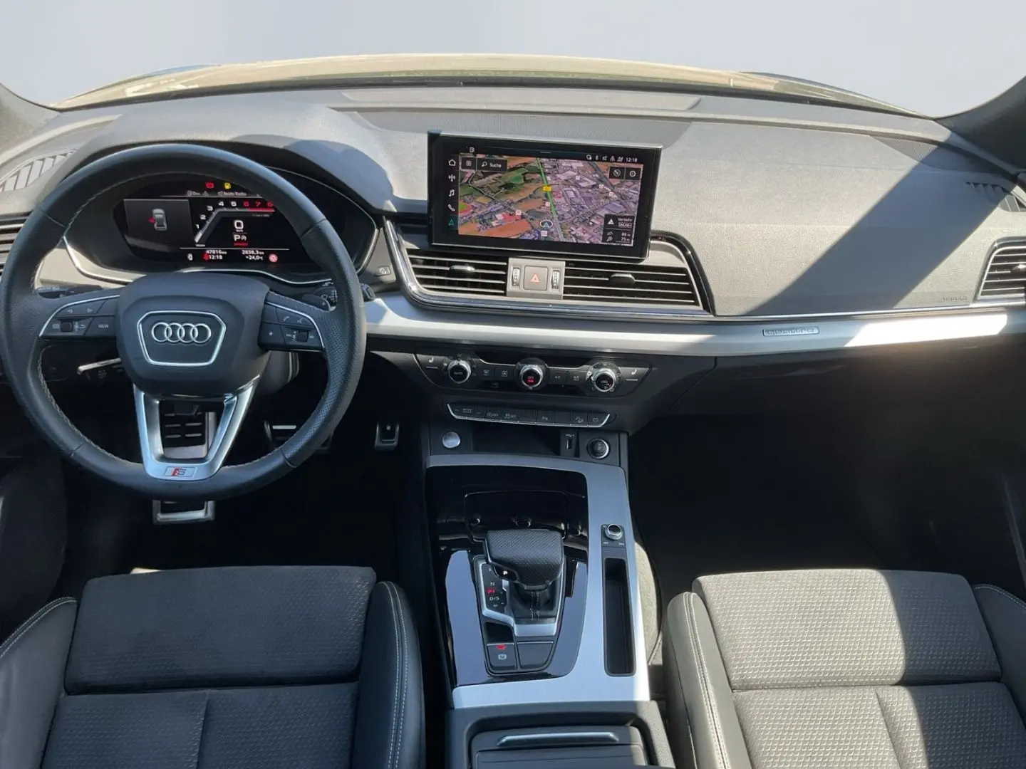 Q5 40 TFSI quattro S tronic S line *AHK*Navi*LED