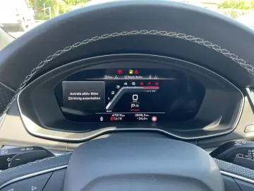 Q5 40 TFSI quattro S tronic S line *AHK*Navi*LED