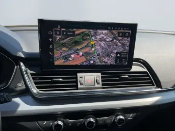 Q5 40 TFSI quattro S tronic S line *AHK*Navi*LED
