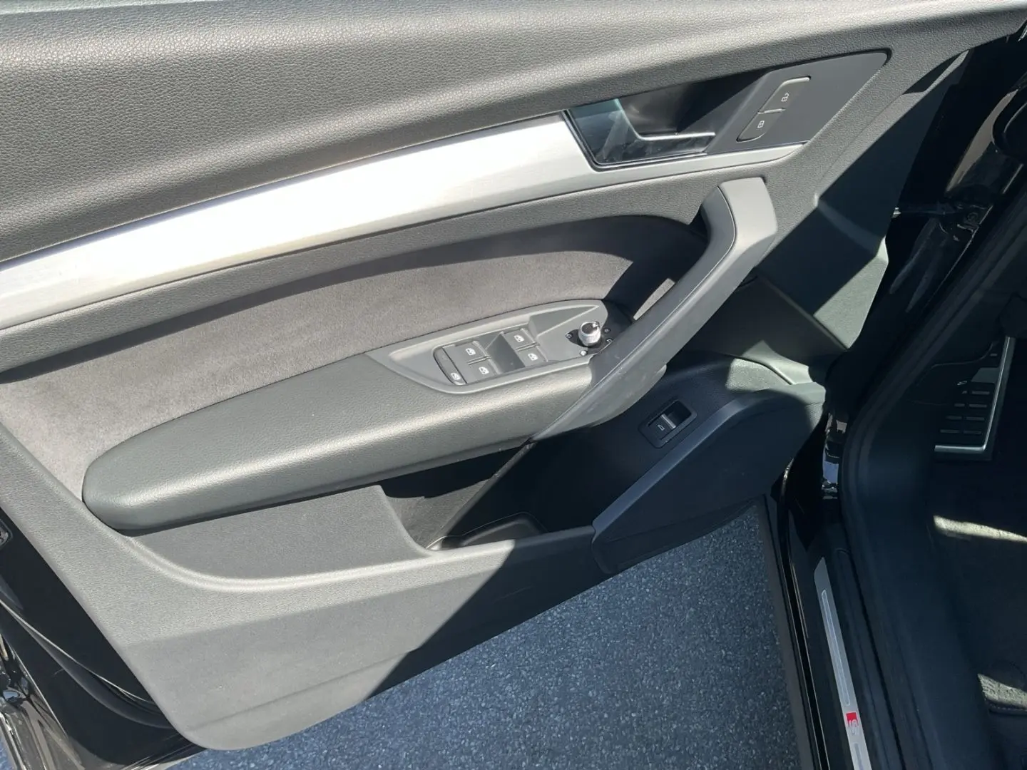 Q5 40 TFSI quattro S tronic S line *AHK*Navi*LED