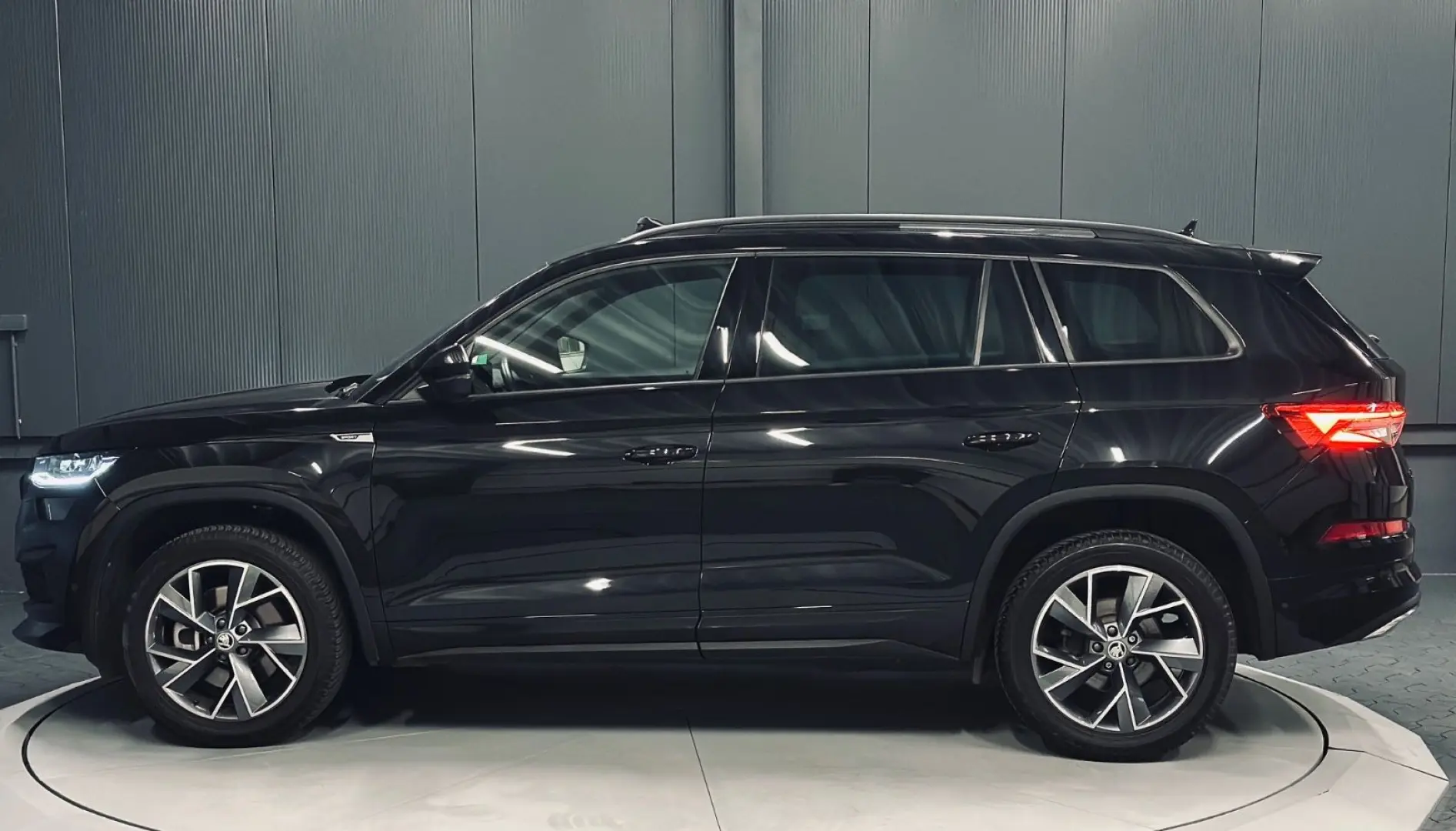 Kodiaq Sportline 4x4 *KAMERA*PANORAMA*COLUMBUS*