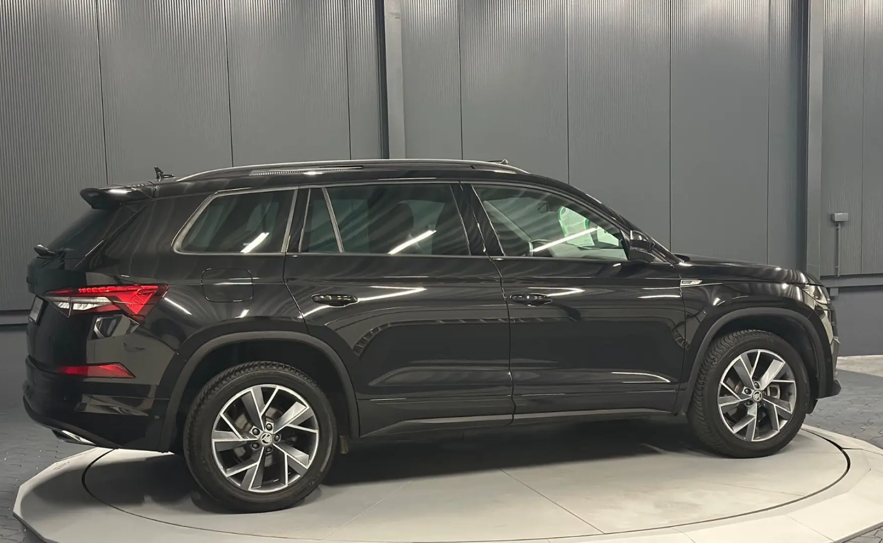 Kodiaq Sportline 4x4 *KAMERA*PANORAMA*COLUMBUS*