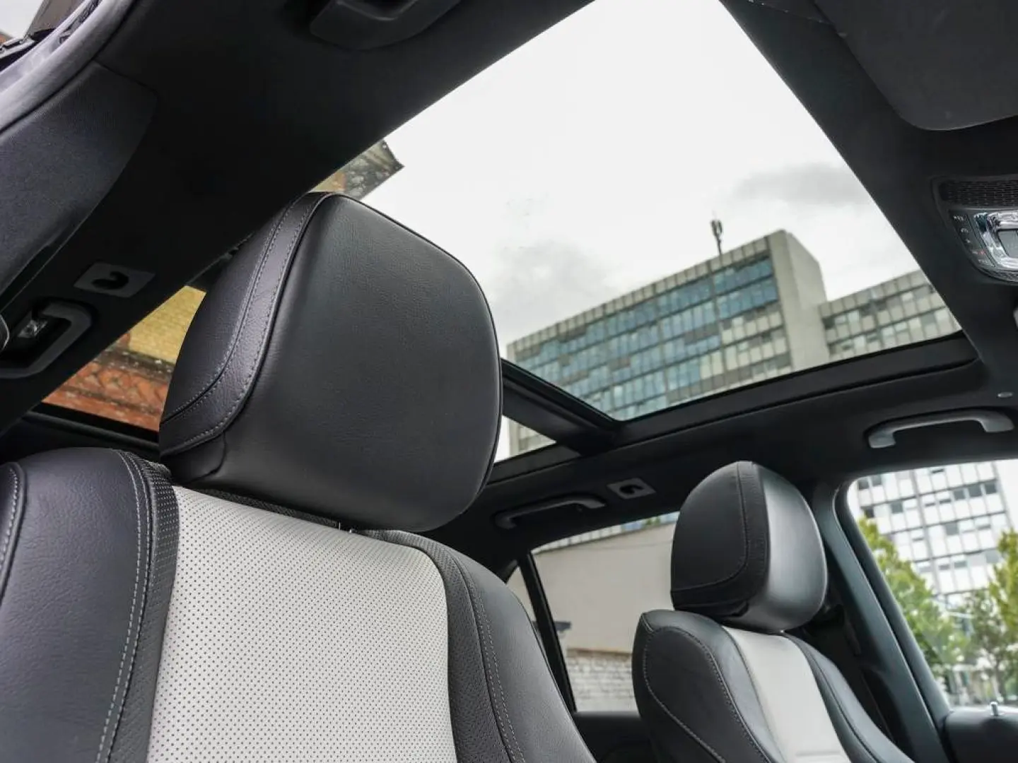 GLE 400 d 4M AMG-LINE PANO STH. SITZKL. DISTRONI