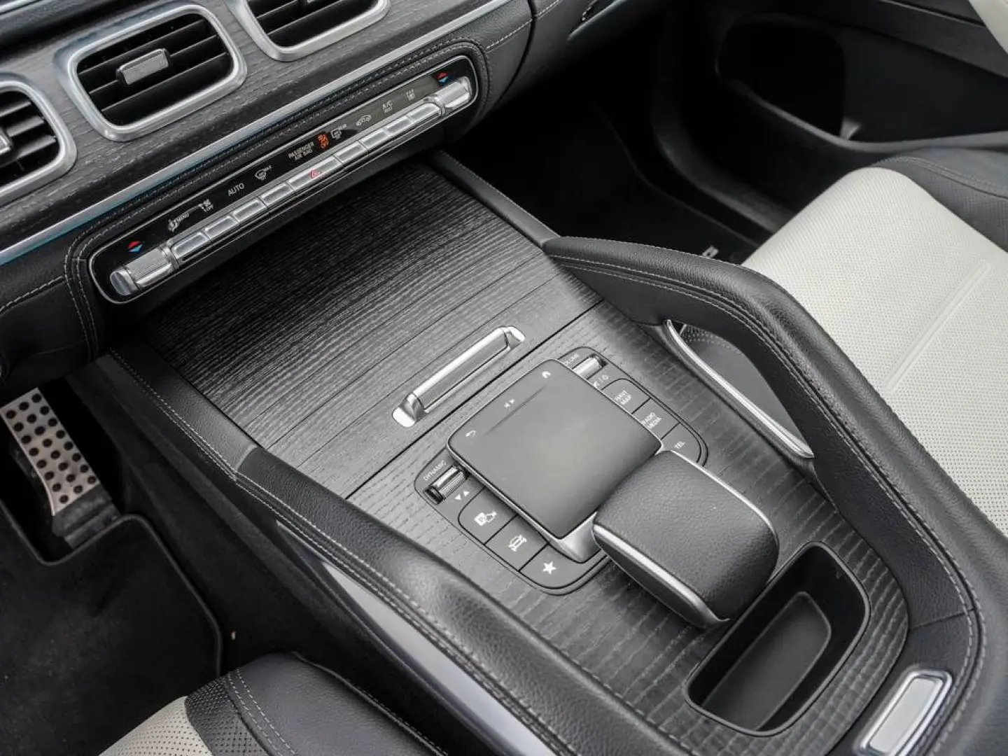 GLE 400 d 4M AMG-LINE PANO STH. SITZKL. DISTRONI