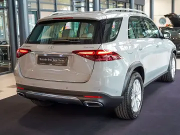 GLE 300 d 4M Premium-Plus-Paket Massage Head-up