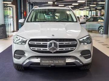 GLE 300 d 4M Premium-Plus-Paket Massage Head-up