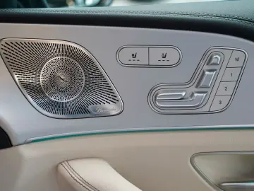 GLE 300 d 4M Premium-Plus-Paket Massage Head-up
