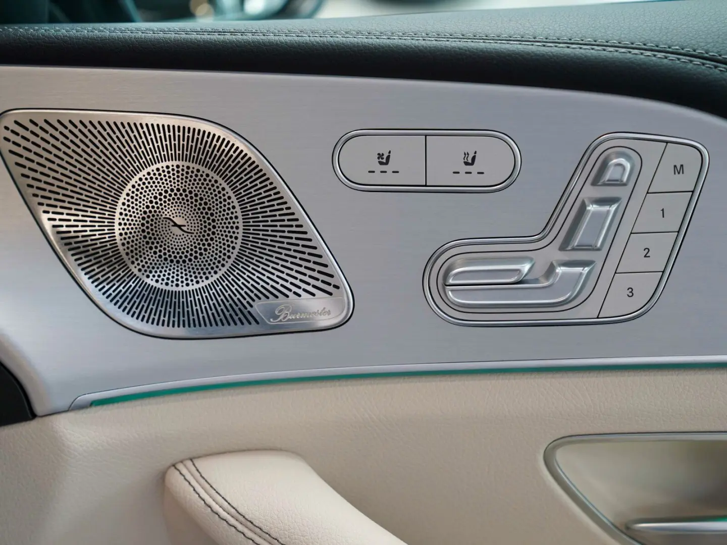 GLE 300 d 4M Premium-Plus-Paket Massage Head-up