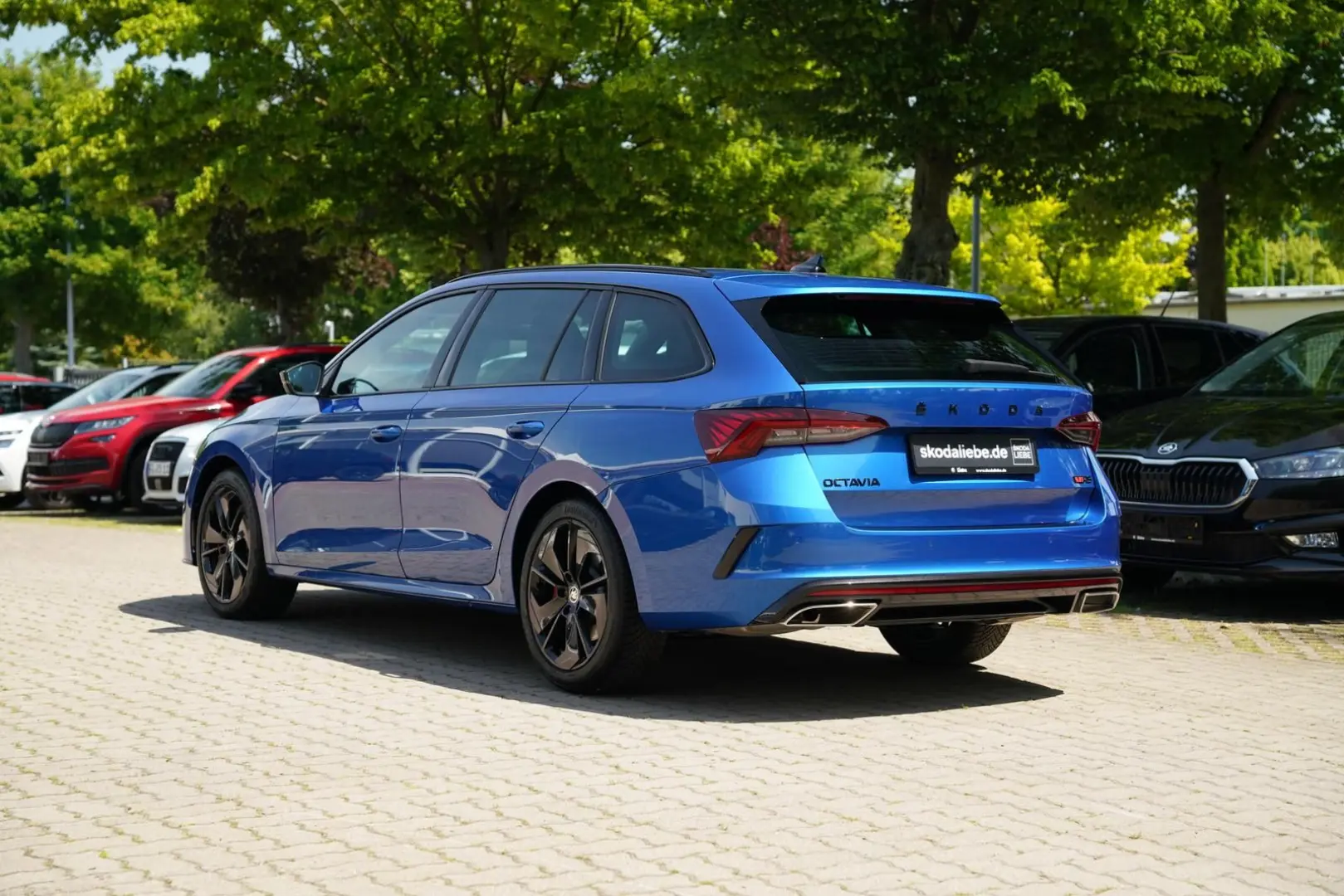OCTAVIA COMBI RS 2.0TSI DSG PANORAMA+MATRIXuvm