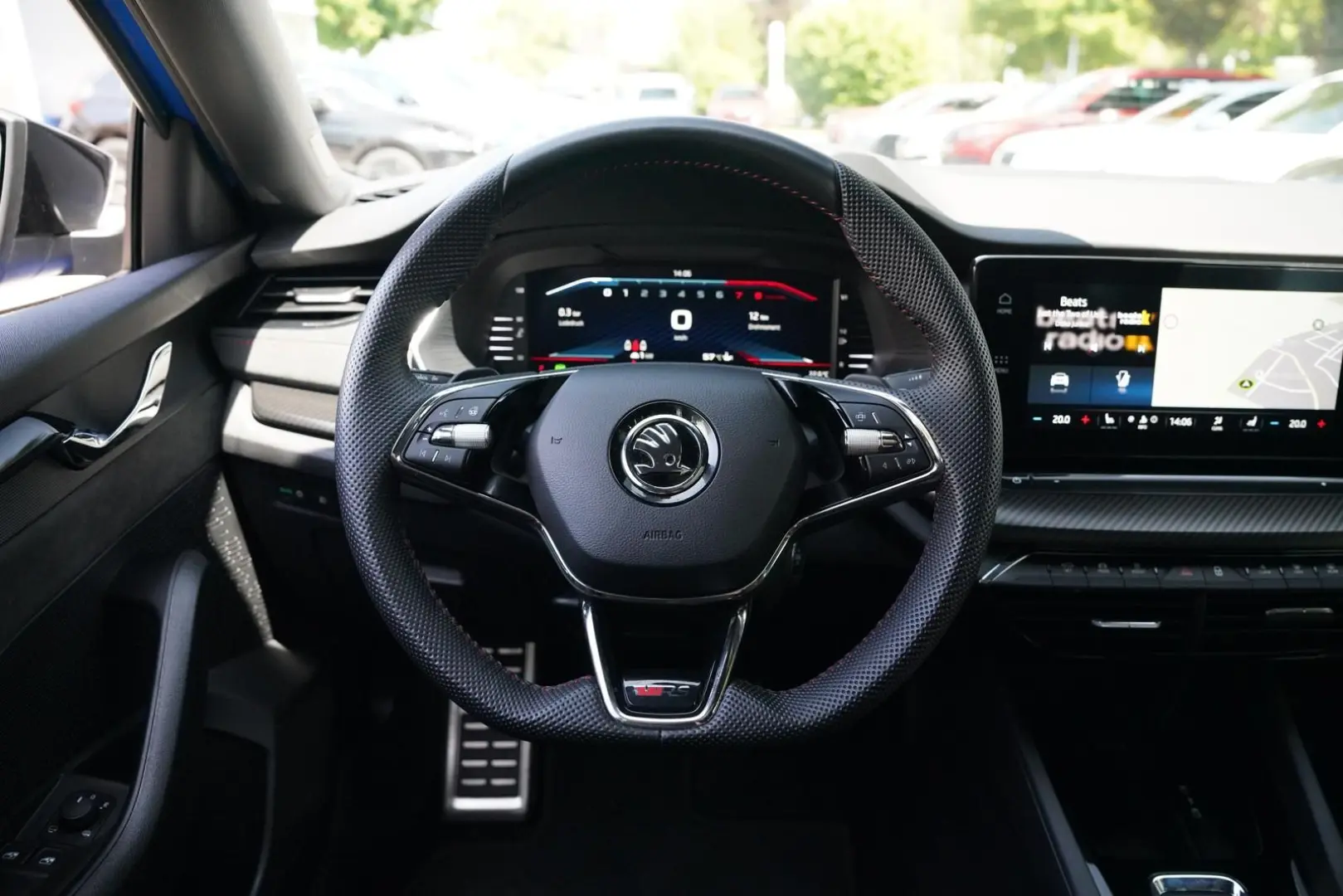 OCTAVIA COMBI RS 2.0TSI DSG PANORAMA+MATRIXuvm
