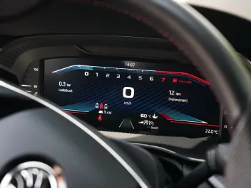 OCTAVIA COMBI RS 2.0TSI DSG PANORAMA+MATRIXuvm