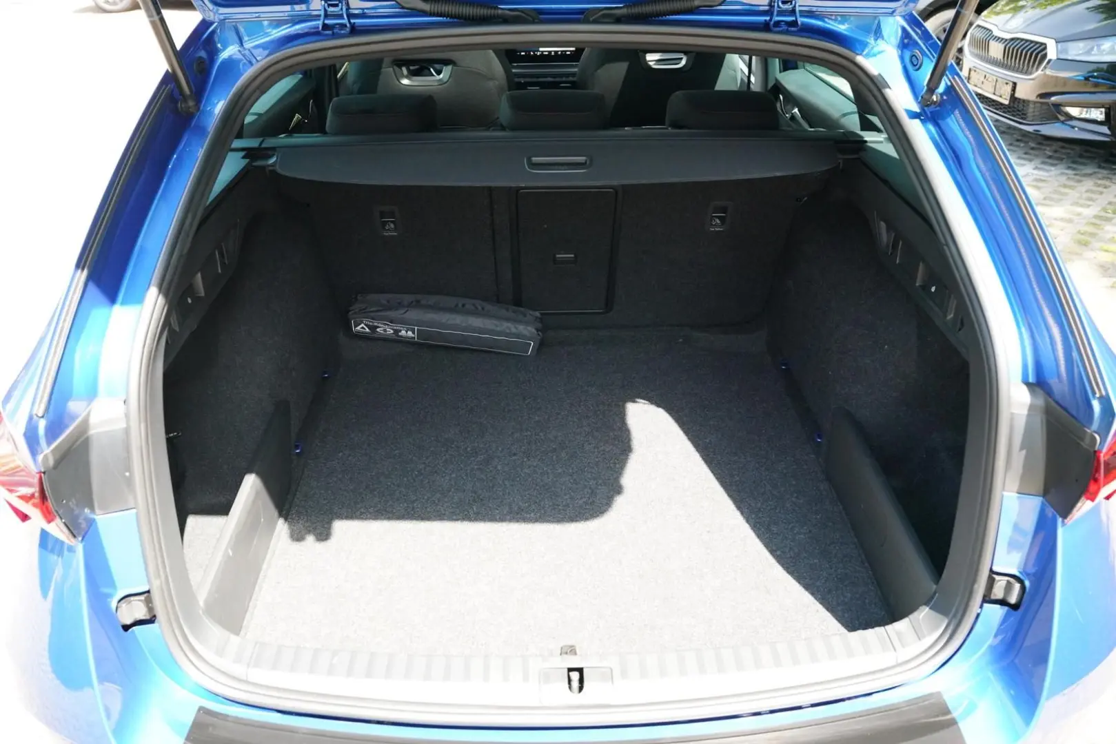 OCTAVIA COMBI RS 2.0TSI DSG PANORAMA+MATRIXuvm