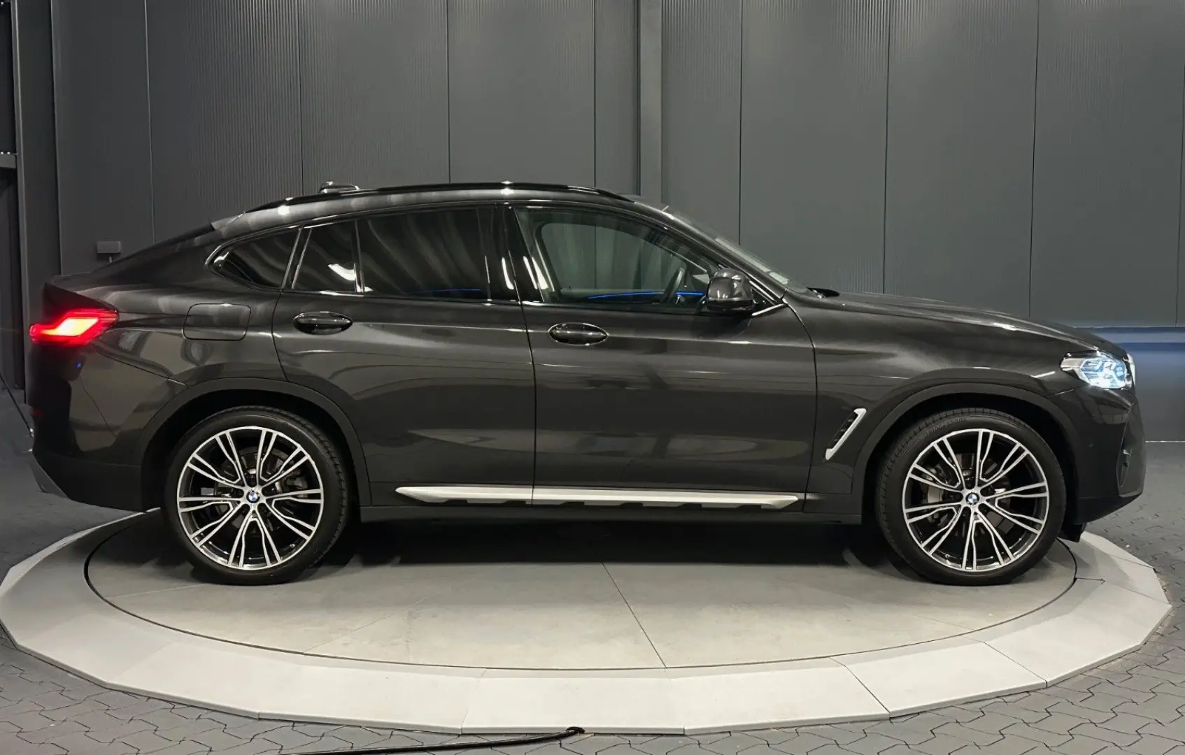 X4 xDrive 30d *21Zoll*INNOVATION*AHK*WINTER-PAK*
