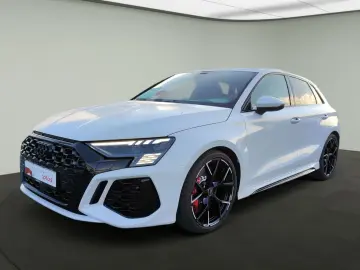 RS 3 Sportback quattro*Navi*Matrix*HUD*B&O*PDC*V