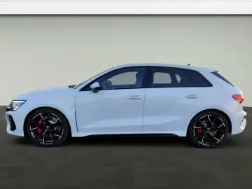 RS 3 Sportback quattro*Navi*Matrix*HUD*B&O*PDC*V