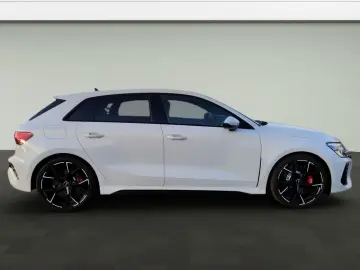 RS 3 Sportback quattro*Navi*Matrix*HUD*B&O*PDC*V