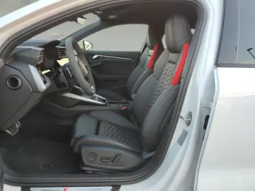 RS 3 Sportback quattro*Navi*Matrix*HUD*B&O*PDC*V