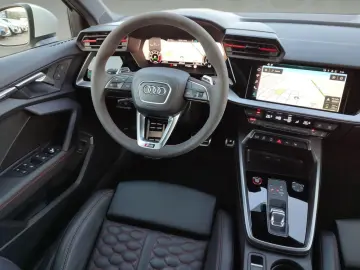 RS 3 Sportback quattro*Navi*Matrix*HUD*B&O*PDC*V