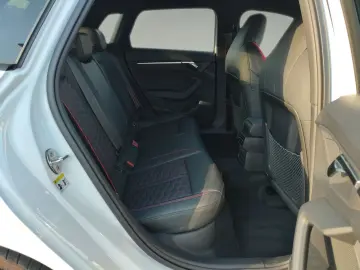 RS 3 Sportback quattro*Navi*Matrix*HUD*B&O*PDC*V