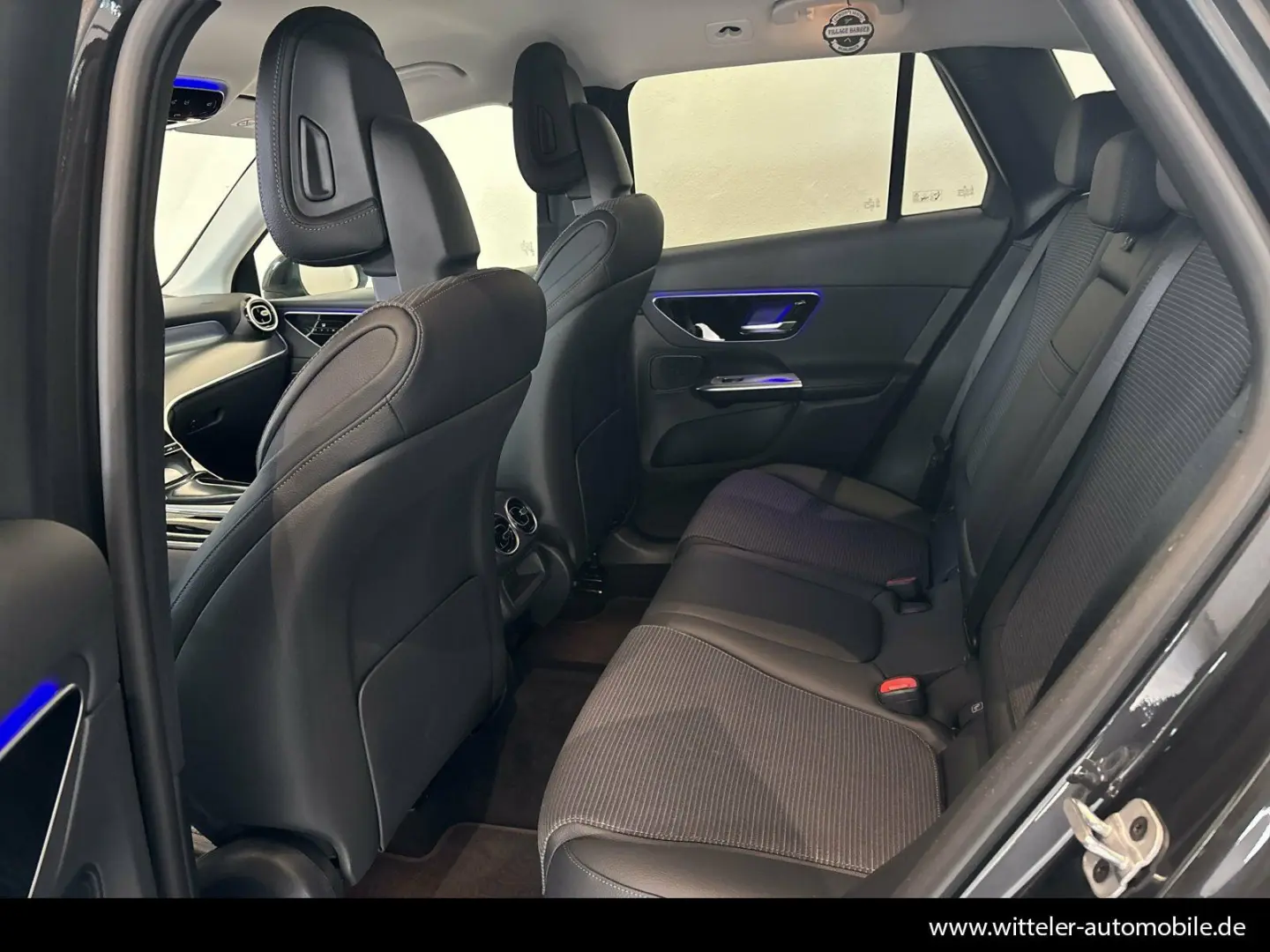 GLC 200 4MATIC AVANTGARDE LED/AHK/360°/DISTRONIC