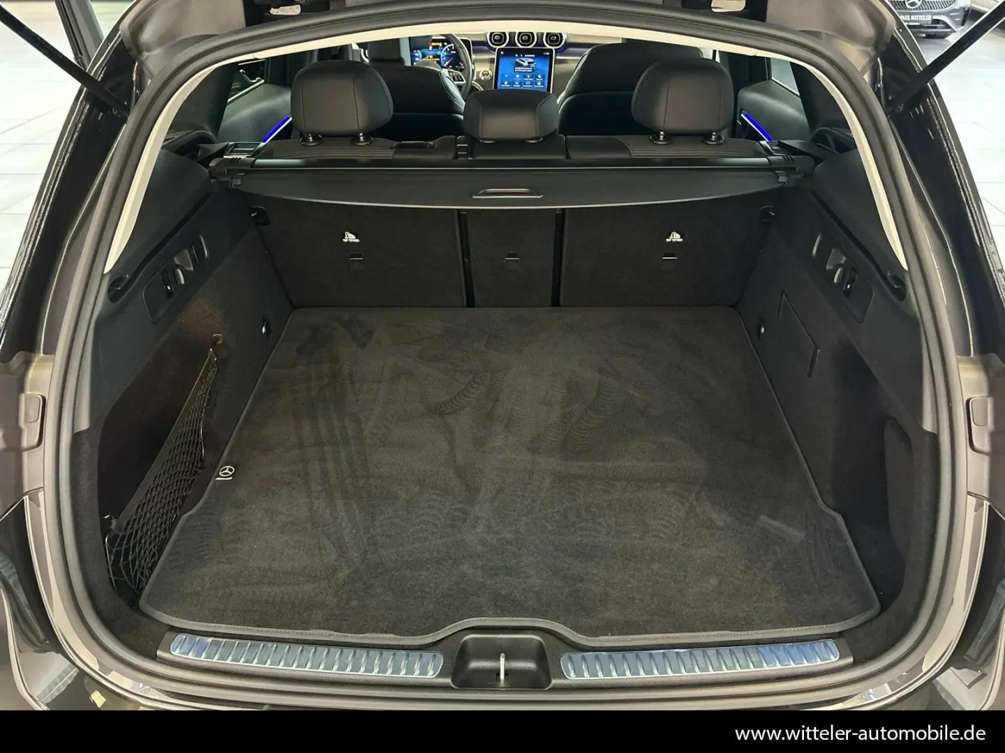 GLC 200 4MATIC AVANTGARDE LED/AHK/360°/DISTRONIC