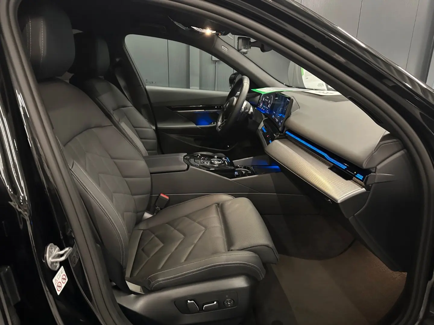520d Lim. M-Sport *Travel/Driving-Assist*LEDER*