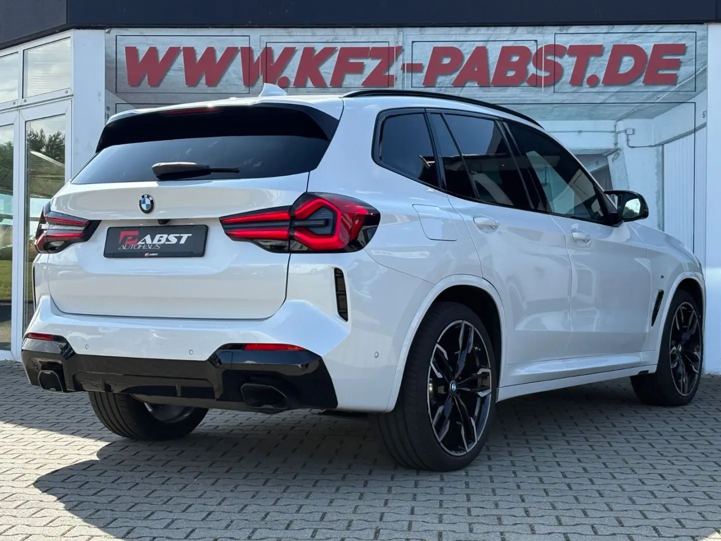 X3 M40 i LED Harman-Kardon Head-Up Pano