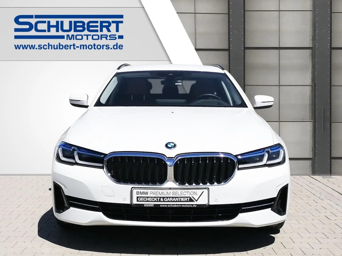 530 e Touring LASER HuD Luftfederung AHK NAVI   