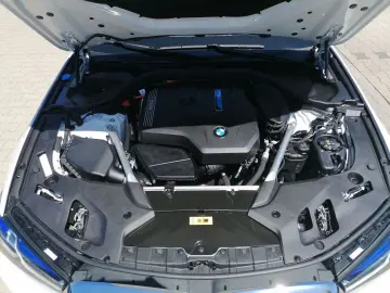 530 e Touring LASER HuD Luftfederung AHK NAVI   
