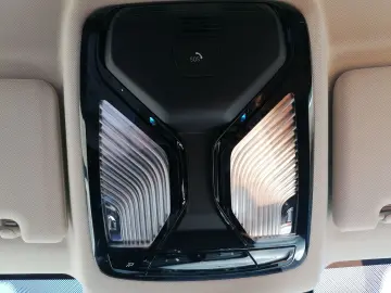 530 e Touring LASER HuD Luftfederung AHK NAVI   
