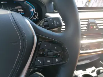 530 e Touring LASER HuD Luftfederung AHK NAVI   