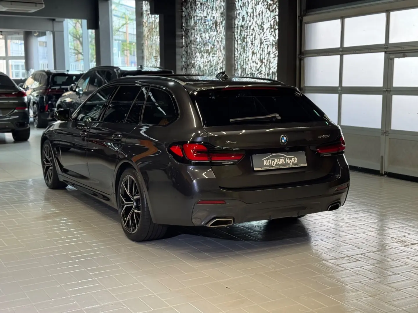 540i xDrive M Sport~HUD~LASER~HARMAN&KARDON~AHK