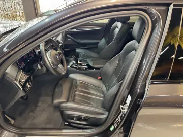 540i xDrive M Sport~HUD~LASER~HARMAN&KARDON~AHK
