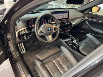 540i xDrive M Sport~HUD~LASER~HARMAN&KARDON~AHK