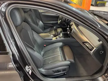 540i xDrive M Sport~HUD~LASER~HARMAN&KARDON~AHK